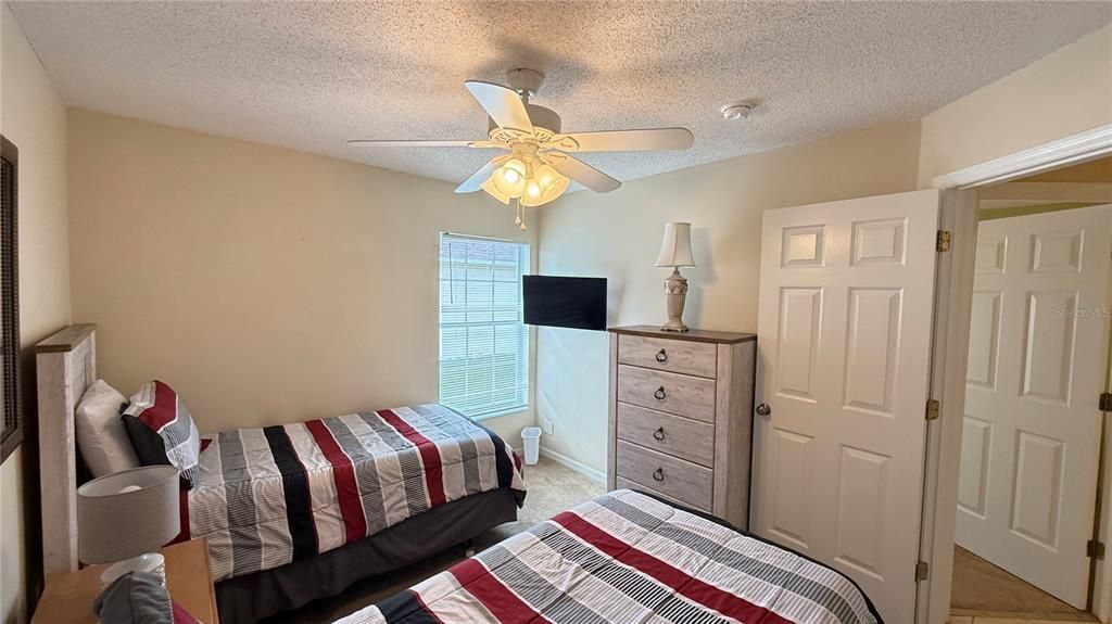 For Sale: $460,000 (4 beds, 3 baths, 1975 Square Feet)