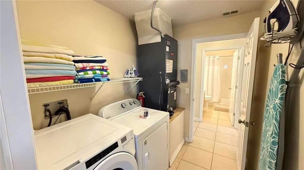 For Sale: $460,000 (4 beds, 3 baths, 1975 Square Feet)