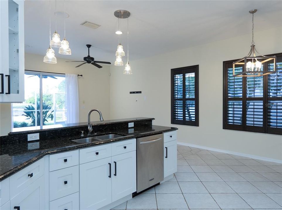 待售: $579,900 (3 贝兹, 2 浴室, 2287 平方英尺)