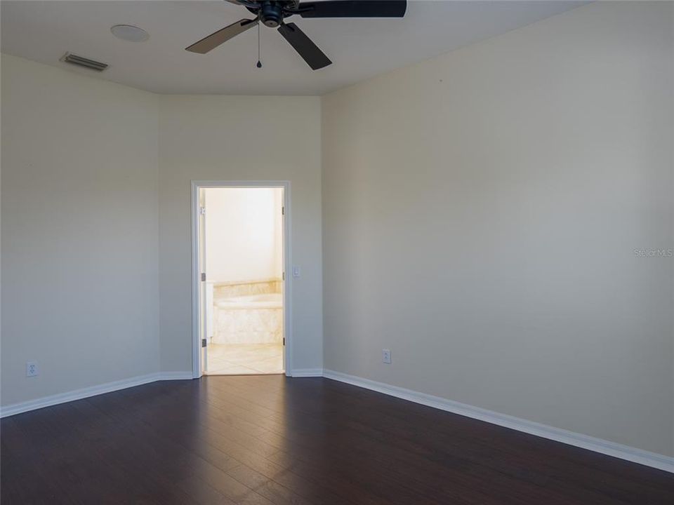 待售: $579,900 (3 贝兹, 2 浴室, 2287 平方英尺)