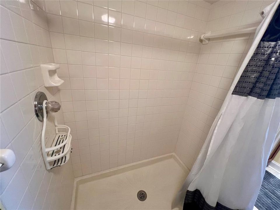 For Sale: $399,000 (2 beds, 2 baths, 1250 Square Feet)