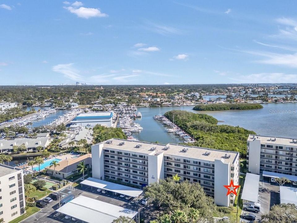 For Sale: $399,000 (2 beds, 2 baths, 1250 Square Feet)