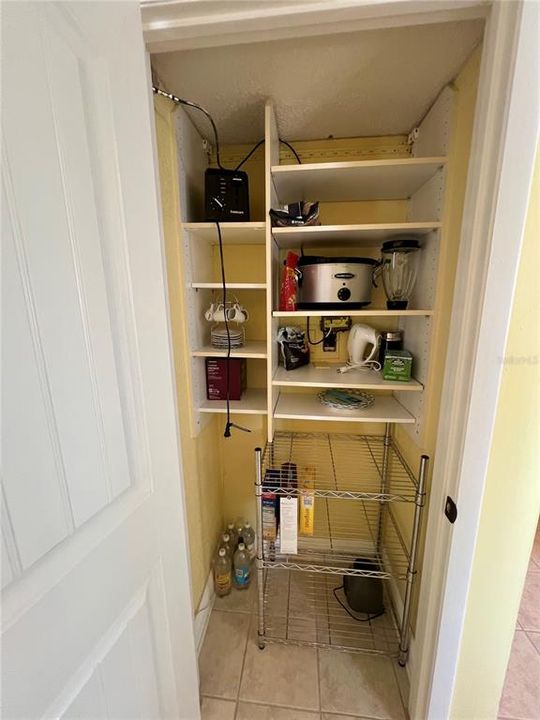 For Sale: $399,000 (2 beds, 2 baths, 1250 Square Feet)