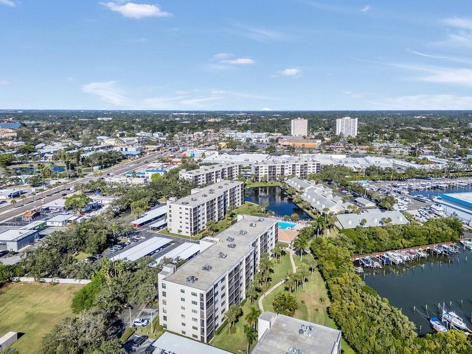 For Sale: $399,000 (2 beds, 2 baths, 1250 Square Feet)