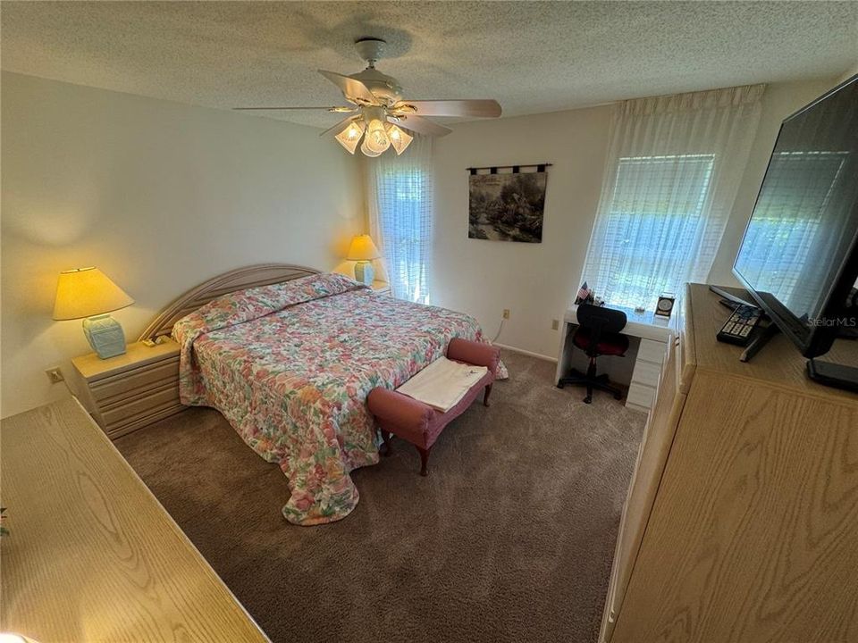 For Sale: $305,000 (2 beds, 2 baths, 1350 Square Feet)