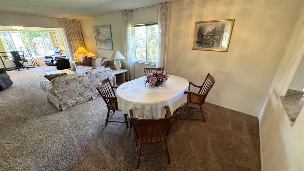 For Sale: $305,000 (2 beds, 2 baths, 1350 Square Feet)