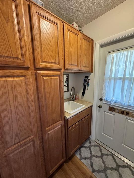 For Sale: $305,000 (2 beds, 2 baths, 1350 Square Feet)