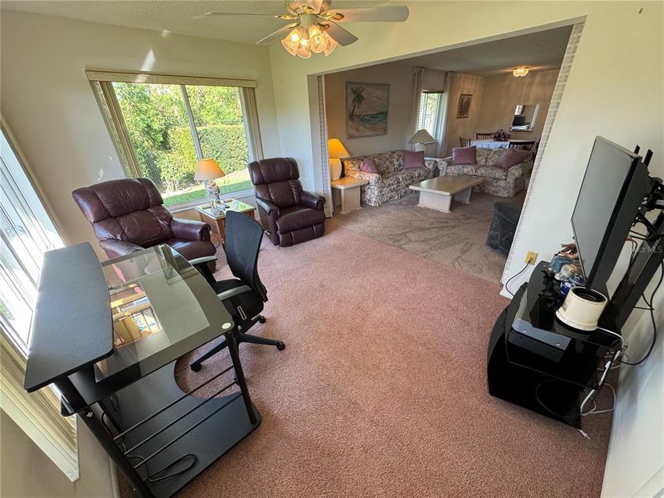 For Sale: $305,000 (2 beds, 2 baths, 1350 Square Feet)