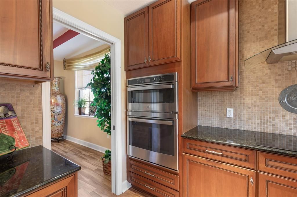 待售: $589,999 (3 贝兹, 3 浴室, 2167 平方英尺)