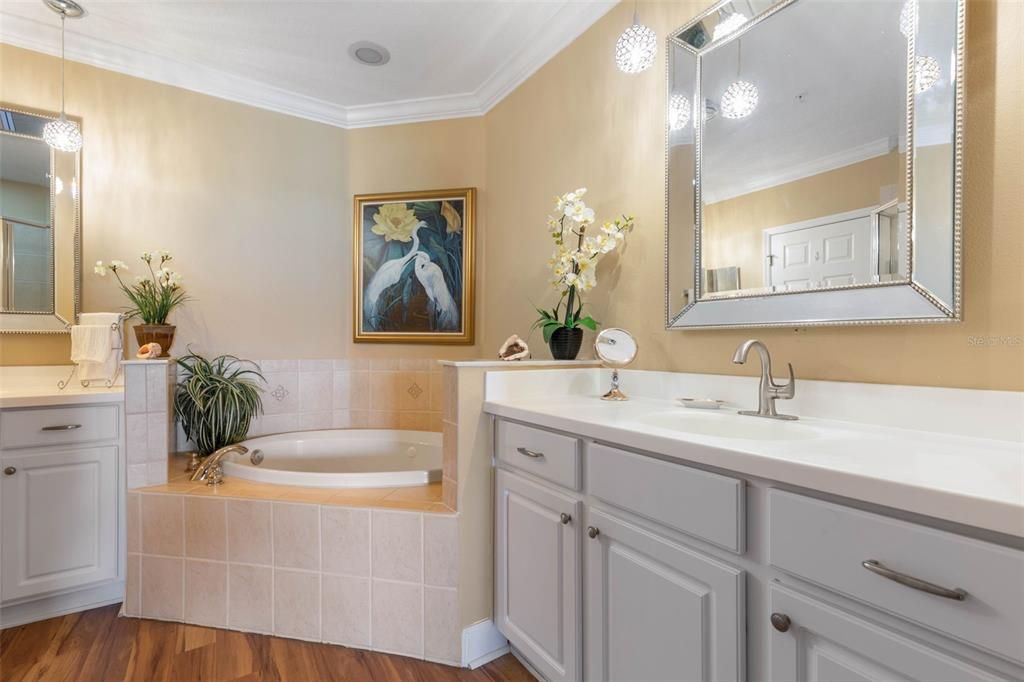 待售: $589,999 (3 贝兹, 3 浴室, 2167 平方英尺)