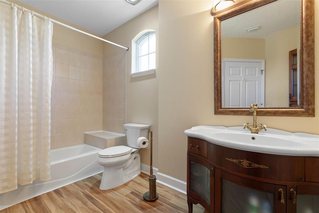 待售: $589,999 (3 贝兹, 3 浴室, 2167 平方英尺)