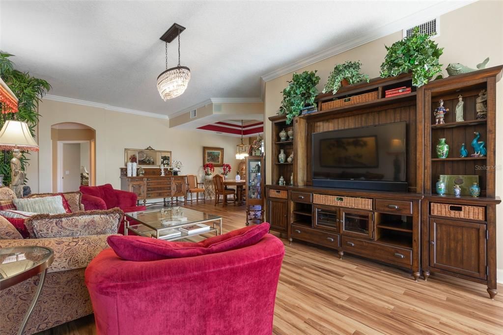 待售: $589,999 (3 贝兹, 3 浴室, 2167 平方英尺)