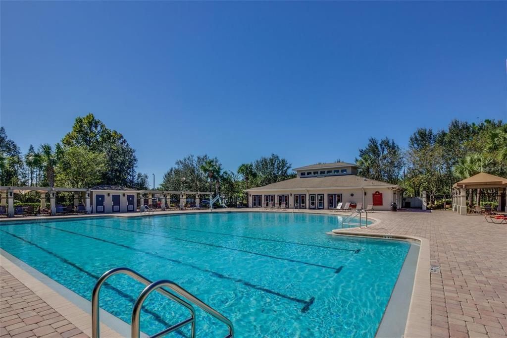 На продажу: $429,000 (4 спален, 2 ванн, 1956 Квадратных фут)