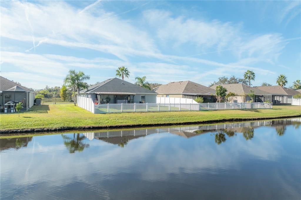 На продажу: $429,000 (4 спален, 2 ванн, 1956 Квадратных фут)