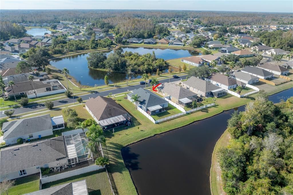 На продажу: $429,000 (4 спален, 2 ванн, 1956 Квадратных фут)