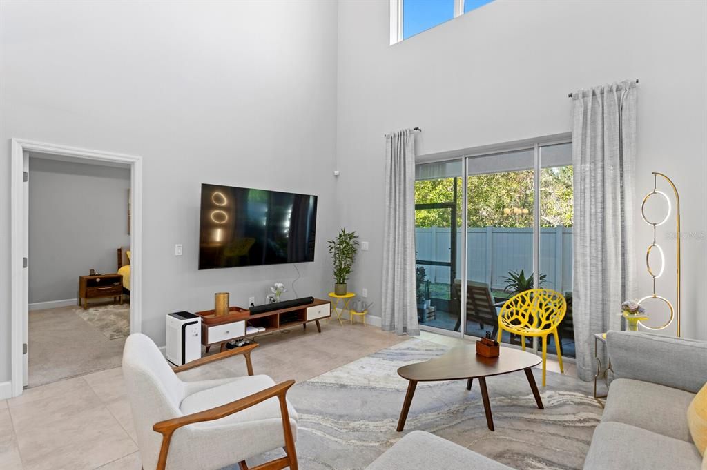 出租: $3,450 (3 贝兹, 2 浴室, 2368 平方英尺)