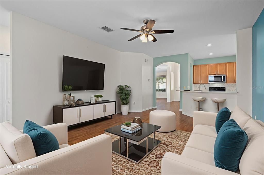 For Sale: $275,000 (3 beds, 2 baths, 1724 Square Feet)