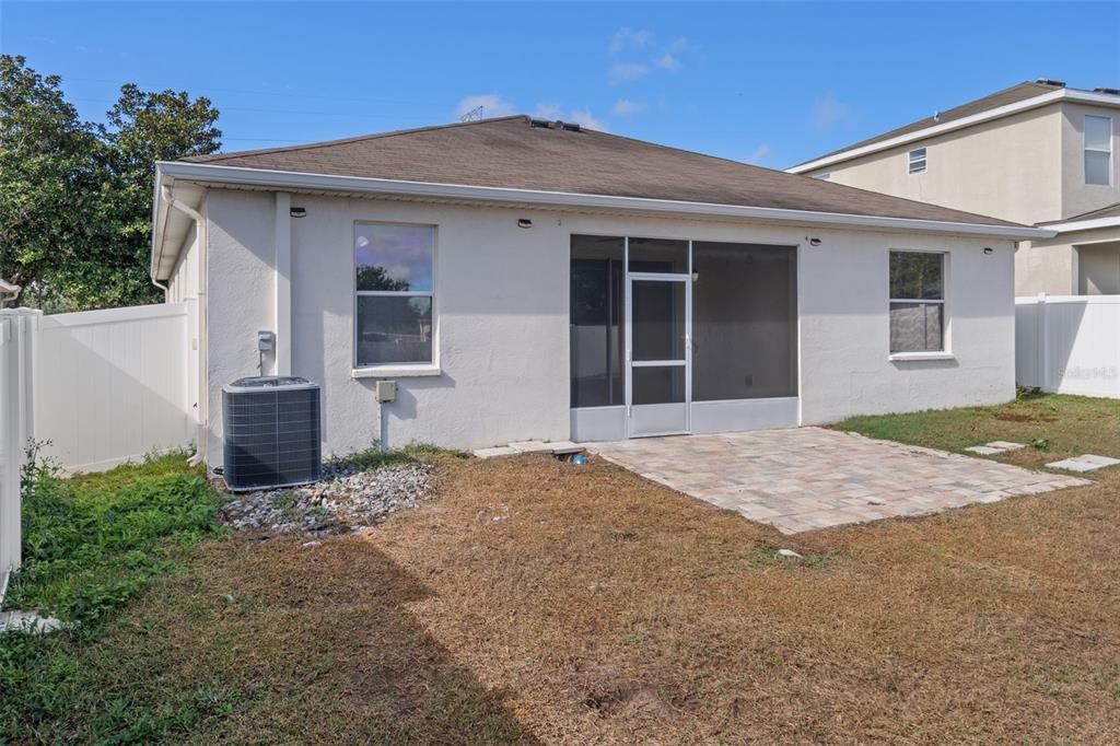 For Sale: $275,000 (3 beds, 2 baths, 1724 Square Feet)