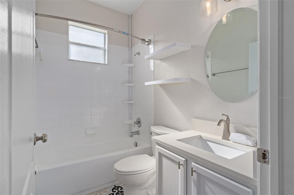 For Sale: $275,000 (3 beds, 2 baths, 1724 Square Feet)