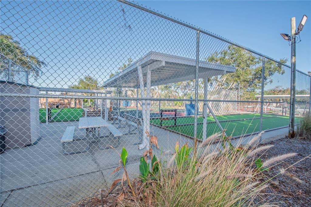 На продажу: $330,000 (4 спален, 3 ванн, 1983 Квадратных фут)