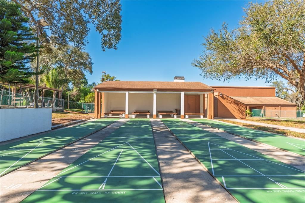 На продажу: $330,000 (4 спален, 3 ванн, 1983 Квадратных фут)