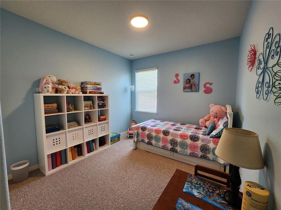 En Venta: $445,000 (4 camas, 3 baños, 2345 Pies cuadrados)