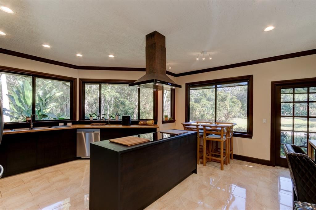 На продажу: $899,000 (4 спален, 3 ванн, 3415 Квадратных фут)