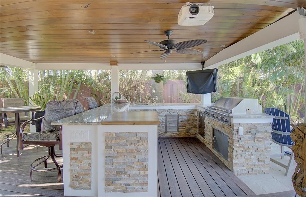 For Sale: $498,900 (3 beds, 2 baths, 1317 Square Feet)