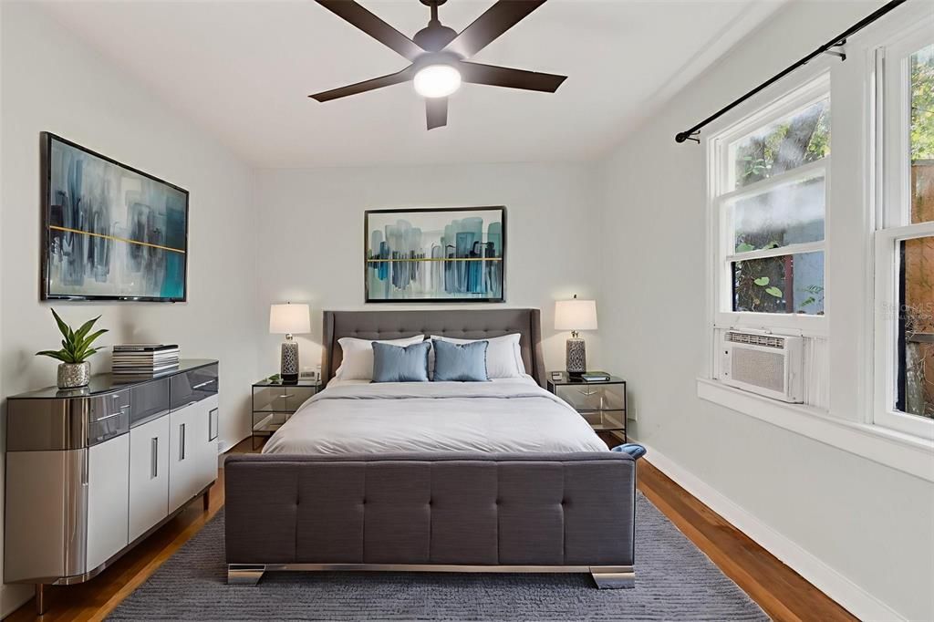 For Sale: $349,999 (4 beds, 2 baths, 1468 Square Feet)