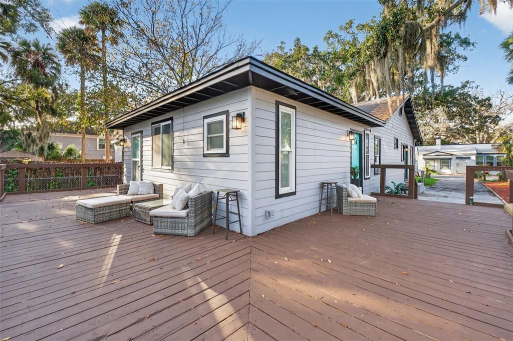 For Sale: $349,999 (4 beds, 2 baths, 1468 Square Feet)