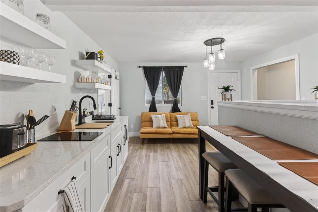 For Sale: $349,999 (4 beds, 2 baths, 1468 Square Feet)