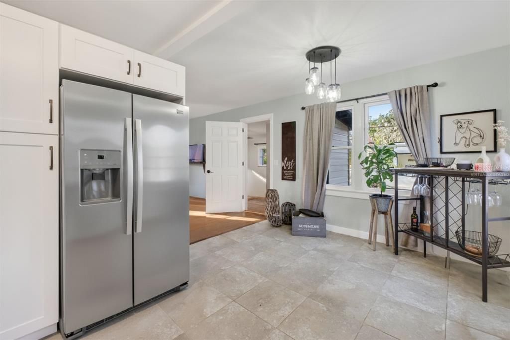 For Sale: $349,999 (4 beds, 2 baths, 1468 Square Feet)