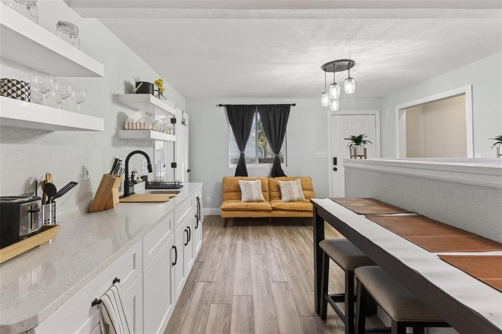 For Sale: $349,999 (4 beds, 2 baths, 1468 Square Feet)