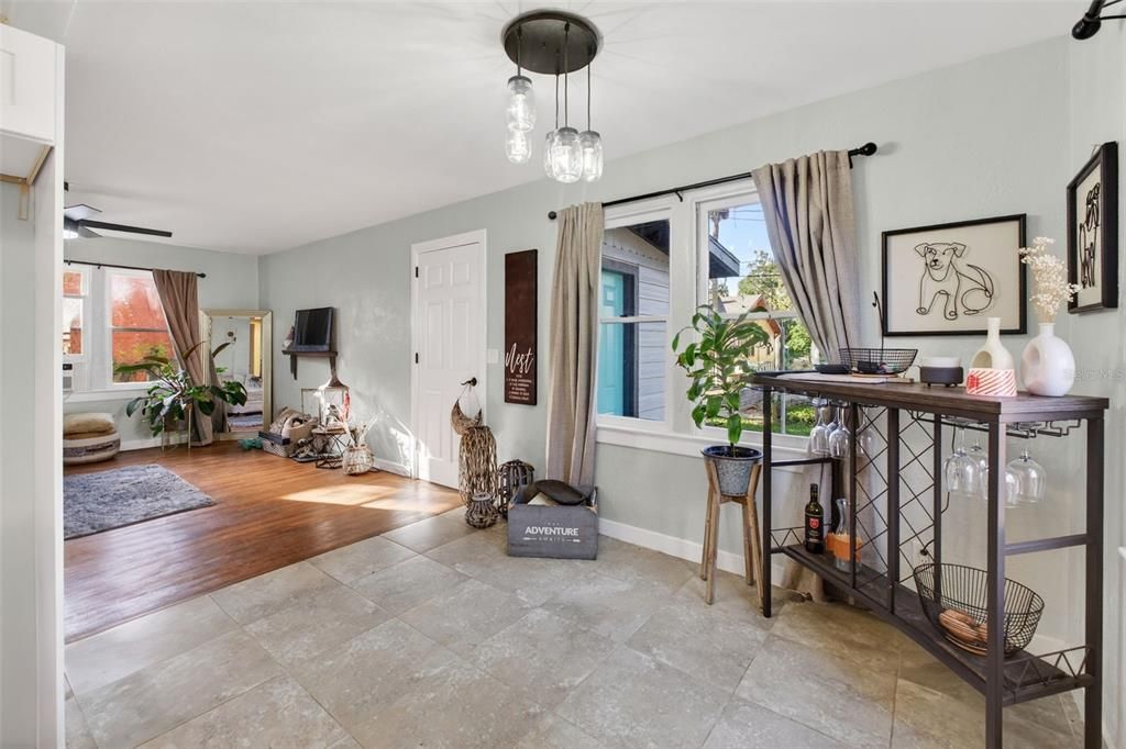 For Sale: $349,999 (4 beds, 2 baths, 1468 Square Feet)