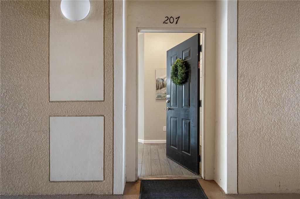 На продажу: $200,000 (2 спален, 2 ванн, 1112 Квадратных фут)