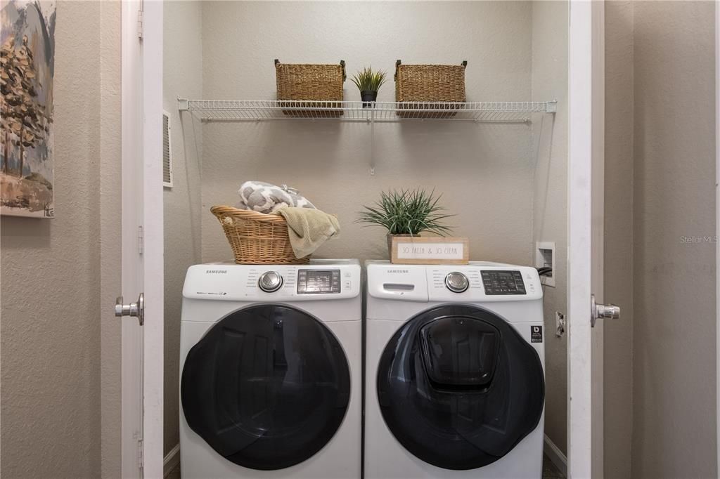 На продажу: $200,000 (2 спален, 2 ванн, 1112 Квадратных фут)