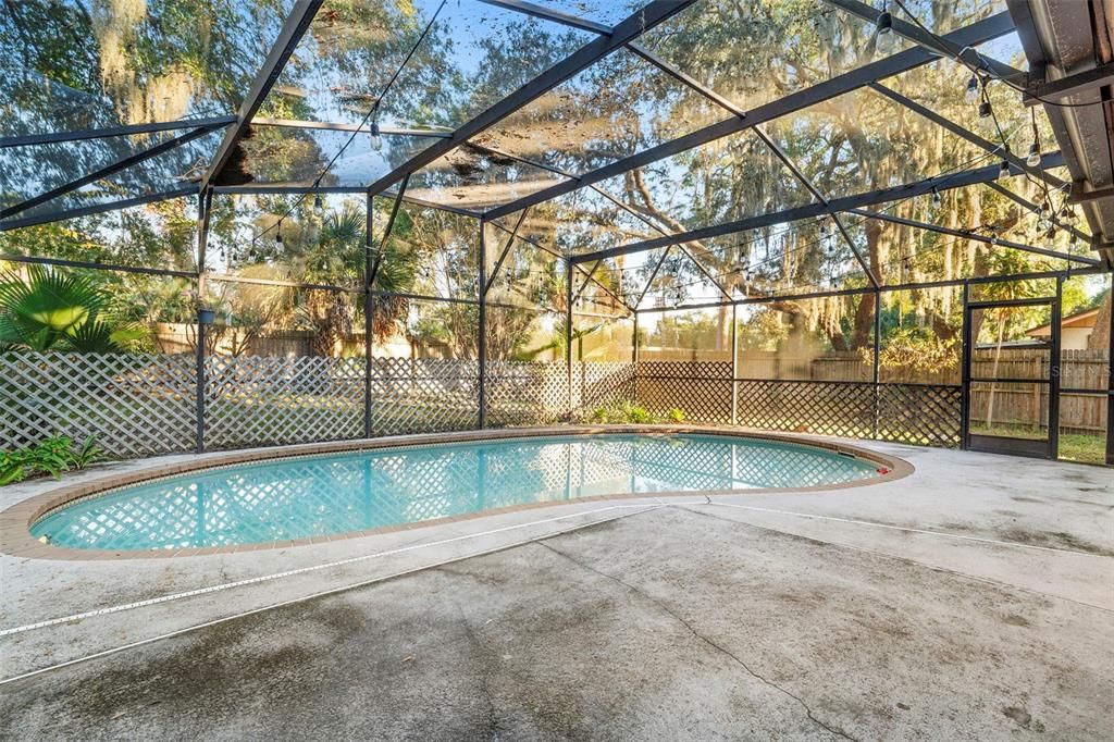 For Sale: $339,000 (3 beds, 2 baths, 1594 Square Feet)