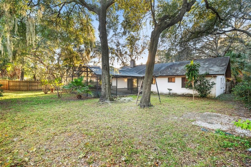 For Sale: $339,000 (3 beds, 2 baths, 1594 Square Feet)