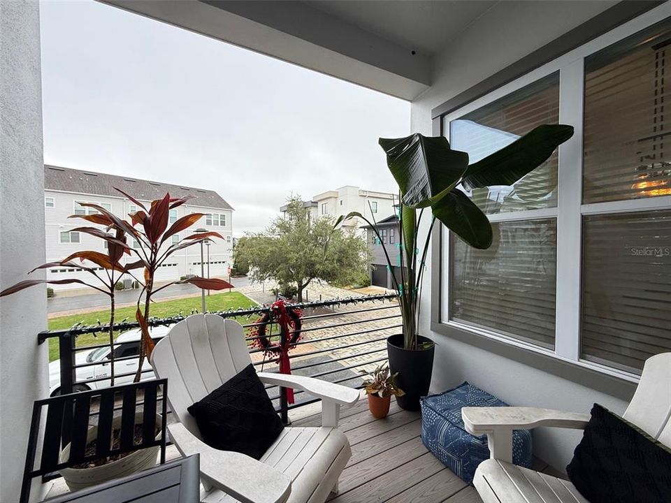 En Venta: $649,900 (4 camas, 3 baños, 2239 Pies cuadrados)