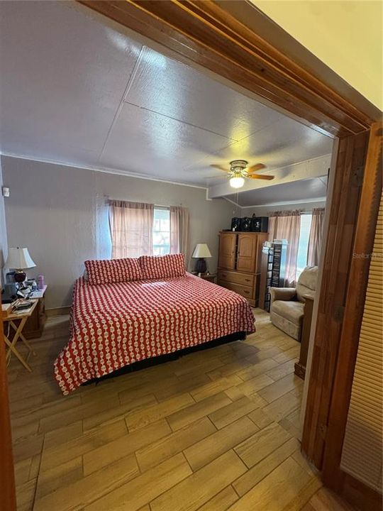 En Venta: $265,000 (3 camas, 1 baños, 1350 Pies cuadrados)