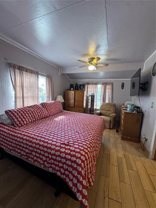 En Venta: $265,000 (3 camas, 1 baños, 1350 Pies cuadrados)