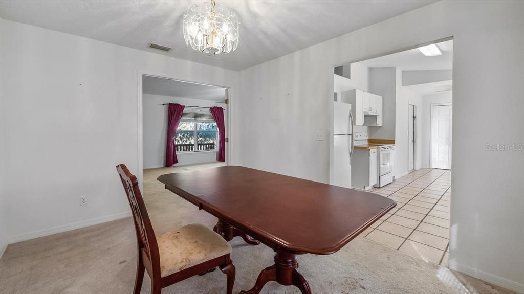 En Venta: $328,000 (3 camas, 2 baños, 1425 Pies cuadrados)