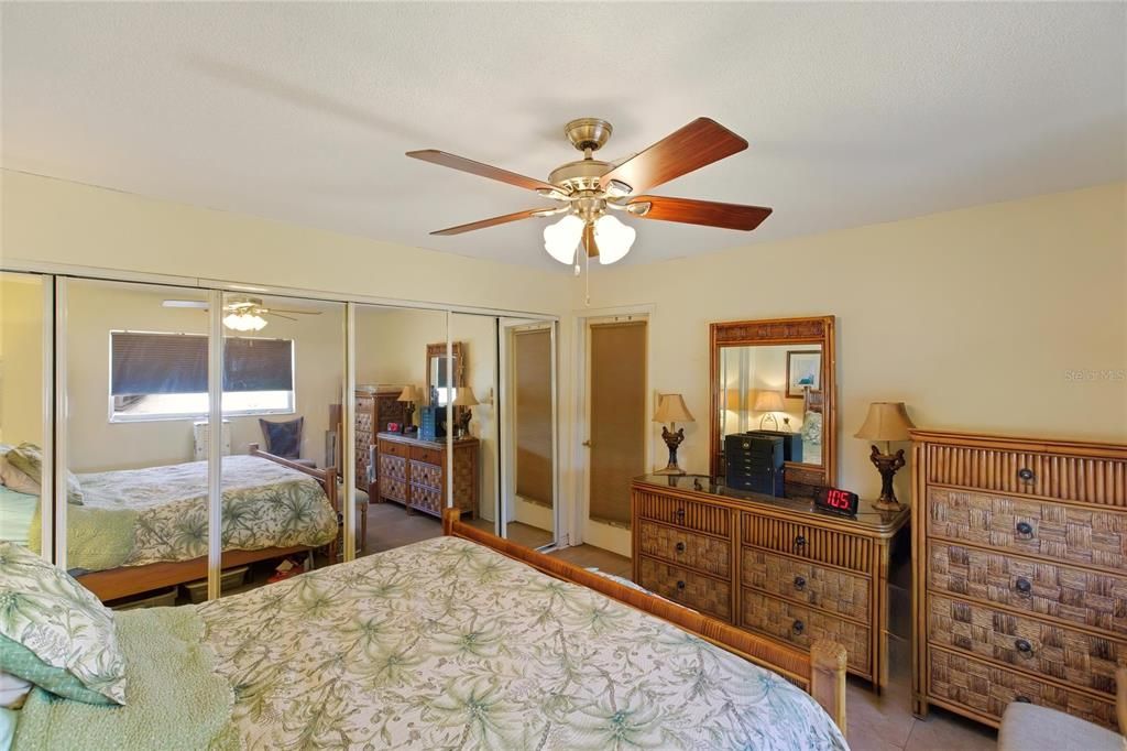 For Sale: $360,000 (3 beds, 2 baths, 1511 Square Feet)