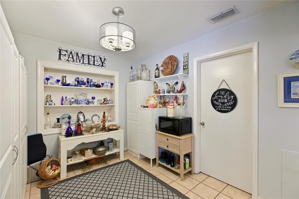 For Sale: $360,000 (3 beds, 2 baths, 1511 Square Feet)