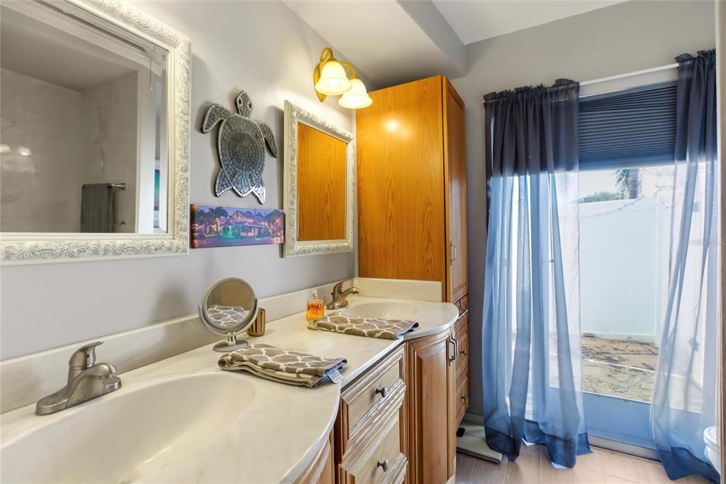 For Sale: $360,000 (3 beds, 2 baths, 1511 Square Feet)