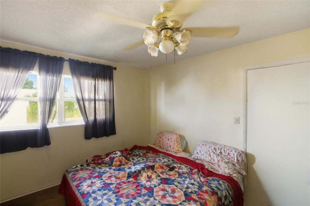 For Sale: $360,000 (3 beds, 2 baths, 1511 Square Feet)