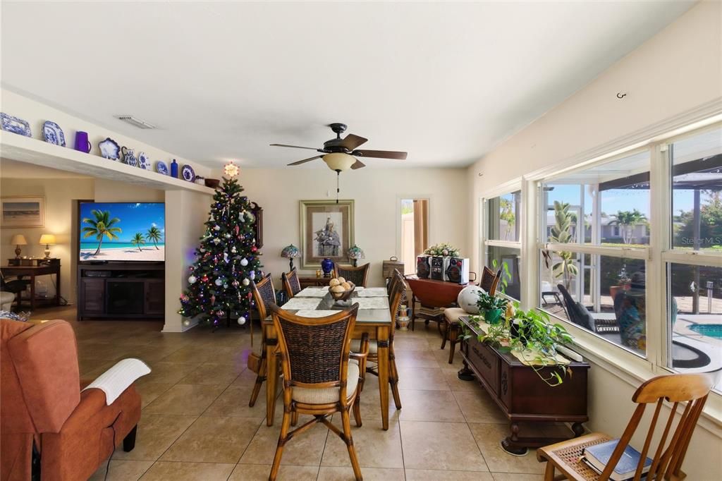 For Sale: $360,000 (3 beds, 2 baths, 1511 Square Feet)