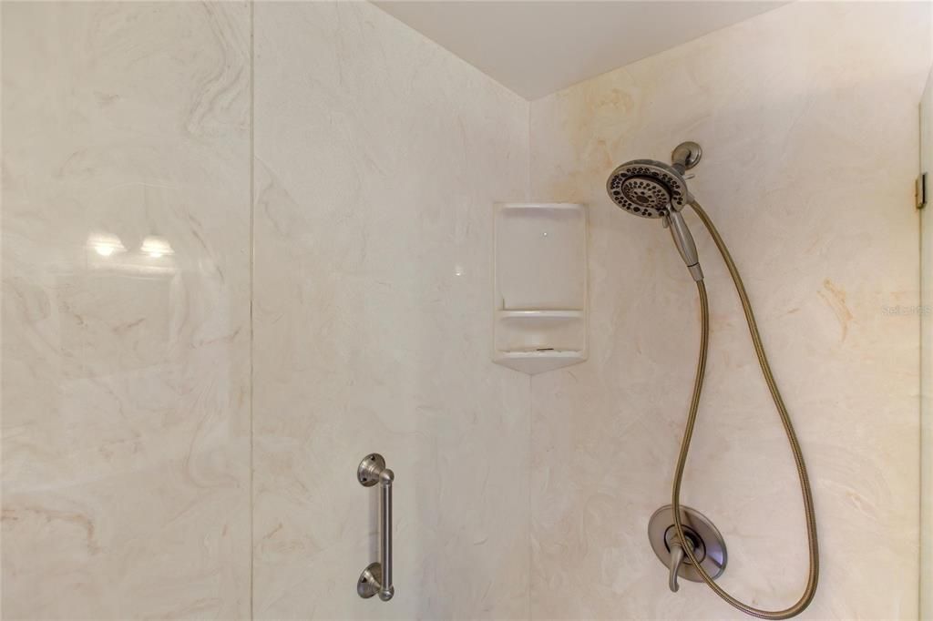 For Sale: $360,000 (3 beds, 2 baths, 1511 Square Feet)