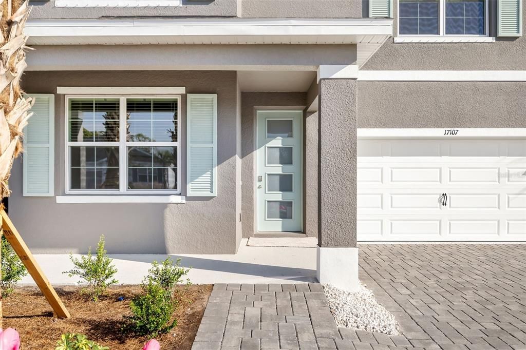 出租: $3,950 (5 贝兹, 4 浴室, 3975 平方英尺)