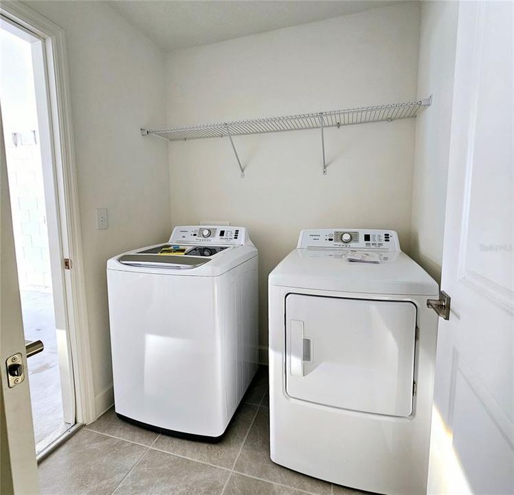 В аренду: $2,450 (3 спален, 2 ванн, 1511 Квадратных фут)